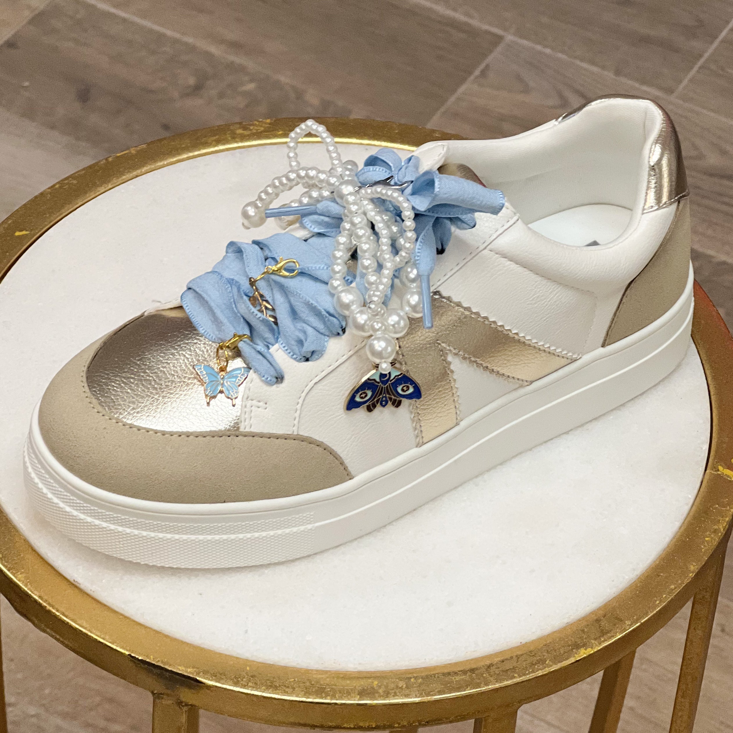 靴 HIGH TARTE NEW JEWELRY LACE SHOES Lace It Up: The Hottest New Trend in Footwear Accessories – Moxie