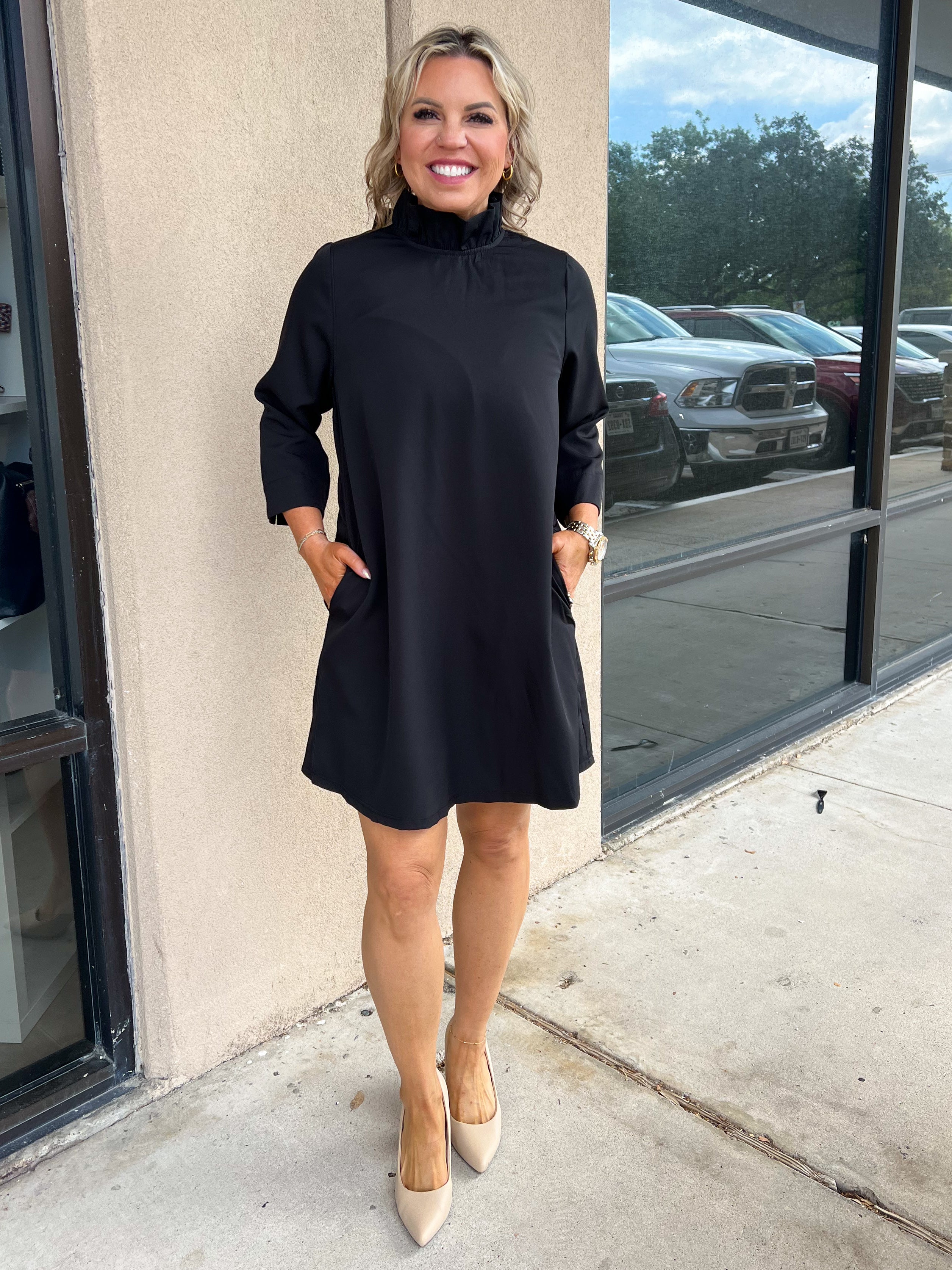 Eileen Dress (Black) – Moxie District 31