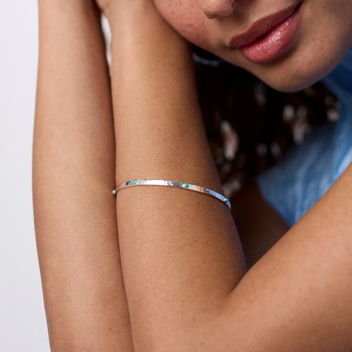 Crescent Stone Bangle Turq Silver LG