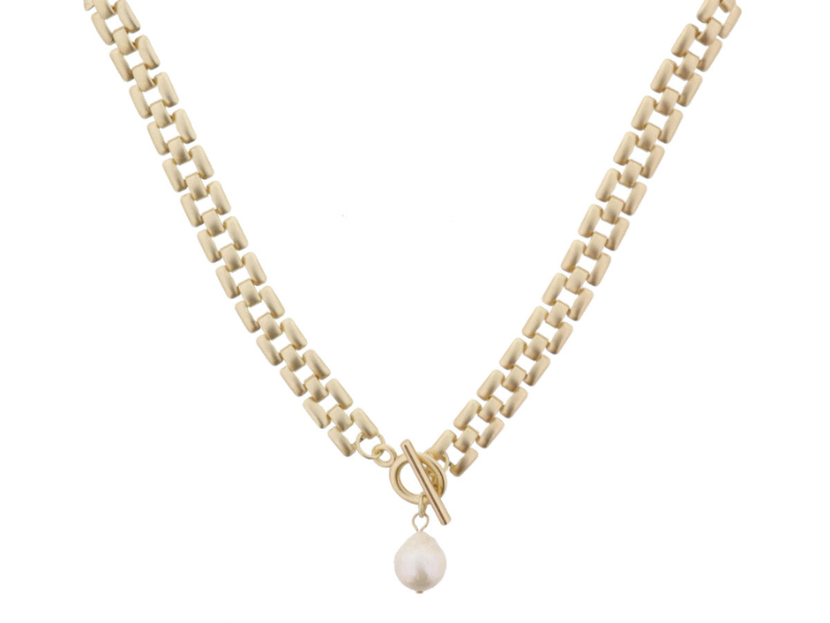 JM Matte Gold Toggle Pearl Necklace