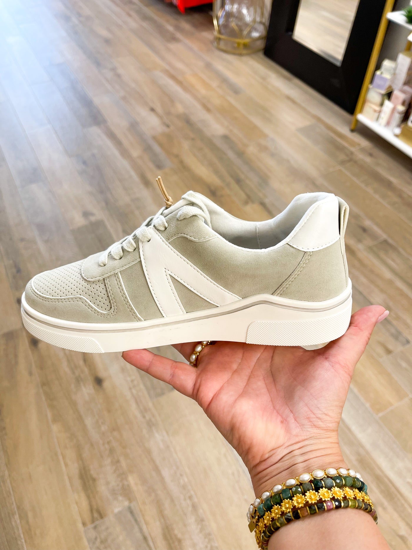 Alta Sneaker (Dove Grey)